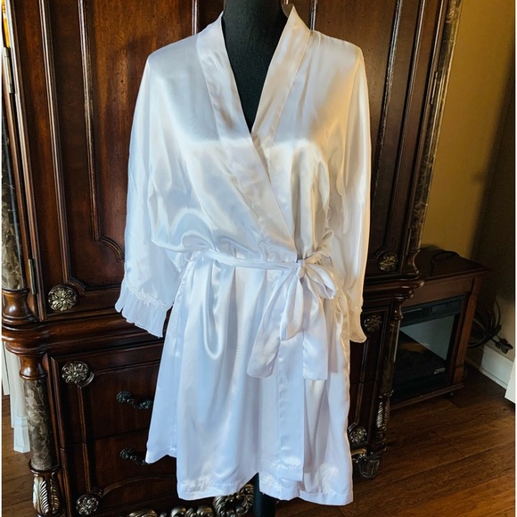Go Softly Other - Go Softly White Robe Plus Size